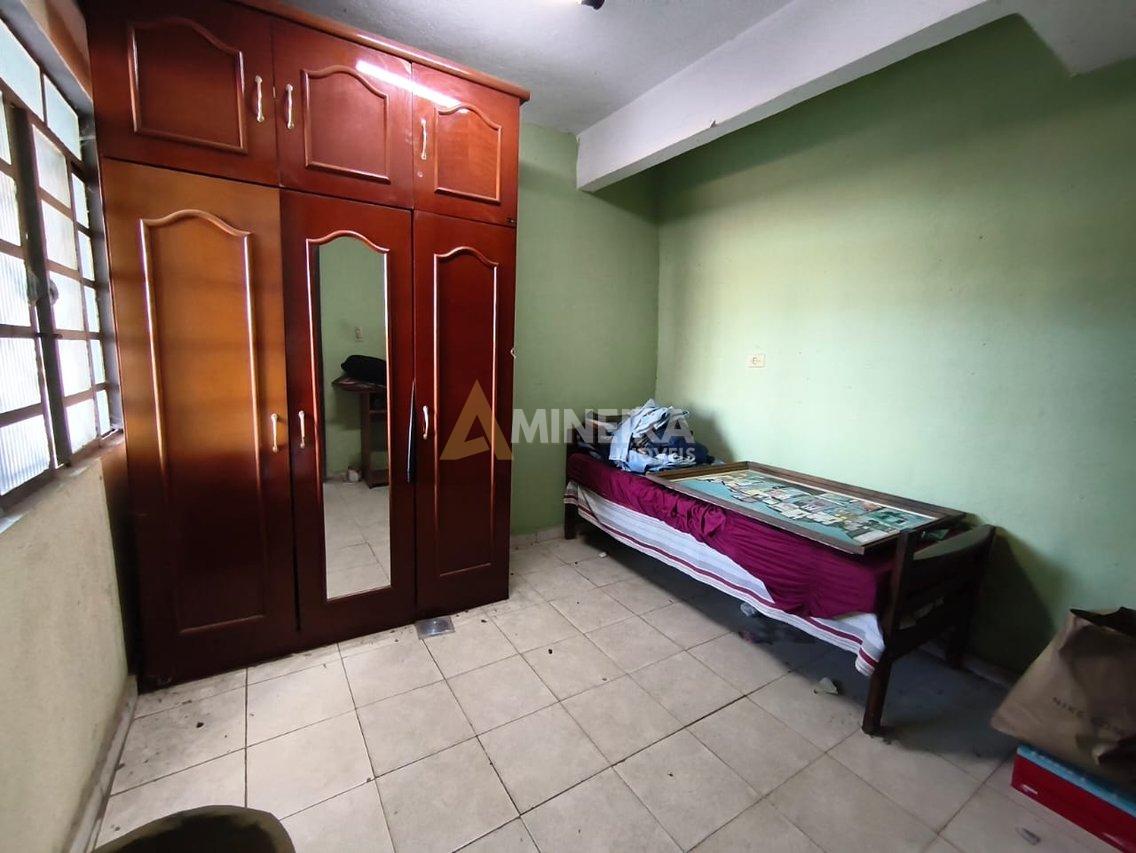 Casa com 6 quartos e 3 banheiros - 250 mt²- Bairro Santa Maria Rua Gonçalves Crespo Belo Horizonte - 