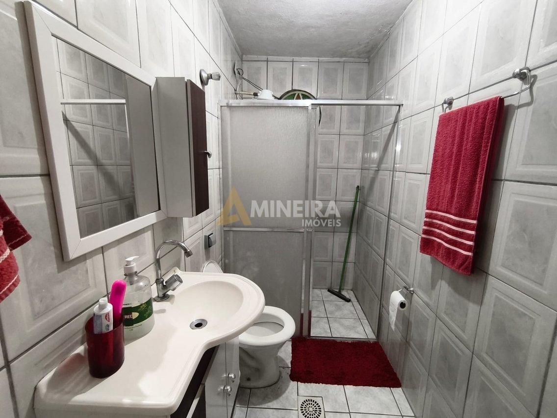 Casa com 6 quartos e 3 banheiros - 250 mt²- Bairro Santa Maria Rua Gonçalves Crespo Belo Horizonte - 