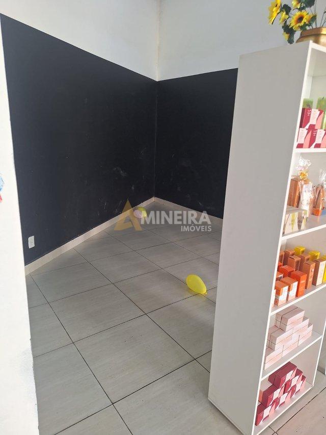 Ponto Comercial e 1 banheiro - 50 mT² - R$ 1.500/Mês - Belo Horizonte - 
