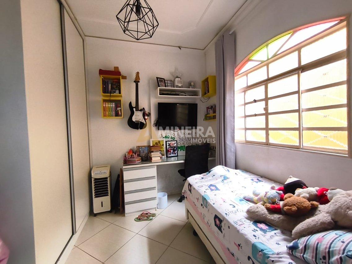 Casa 5 quartos c/ suite - Com habite-se - Bairro Santa Maria, Belo Hte Rua João Alphonsus Belo Horizonte - 