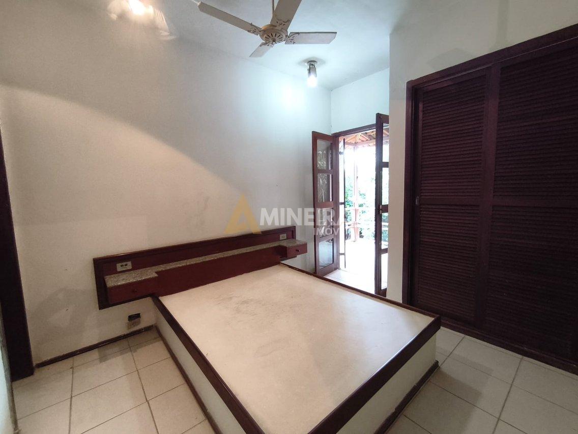 Casa 5 quartos, 3 suítes, piscina, área verde - 3.000mt² - Cond. Vale do Ouro Alameda dos Tangarás Ribeirão das Neves - 