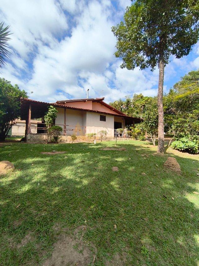 Casa 5 quartos, 3 suítes, piscina, área verde - 3.000mt² - Cond. Vale do Ouro Alameda dos Tangarás Ribeirão das Neves - 