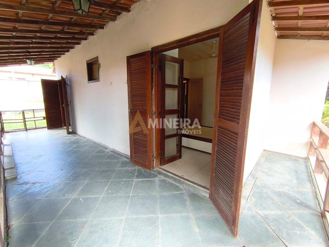 Casa 5 quartos, 3 suítes, piscina, área verde - 3.000mt² - Cond. Vale do Ouro Alameda dos Tangarás Ribeirão das Neves - 