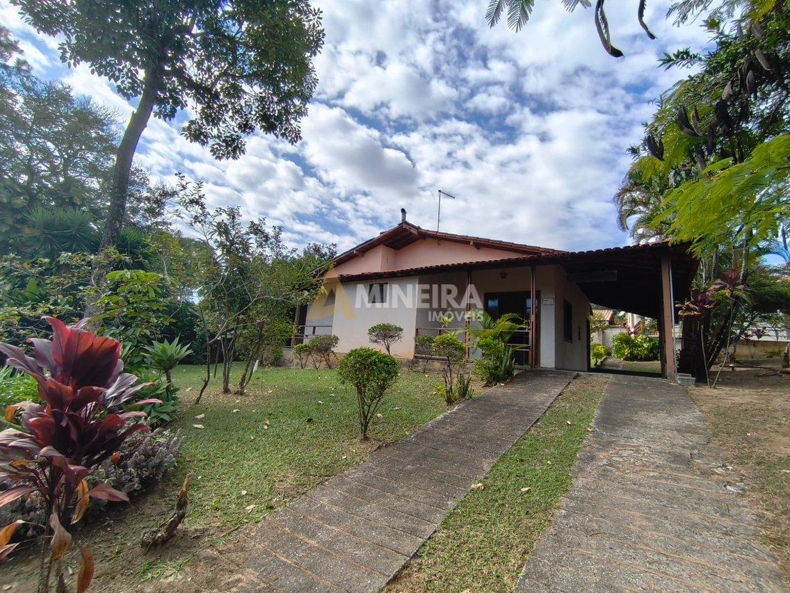 Casa 5 quartos, 3 suítes, piscina, área verde - 3.000mt² - Cond. Vale do Ouro Alameda dos Tangarás Ribeirão das Neves - 