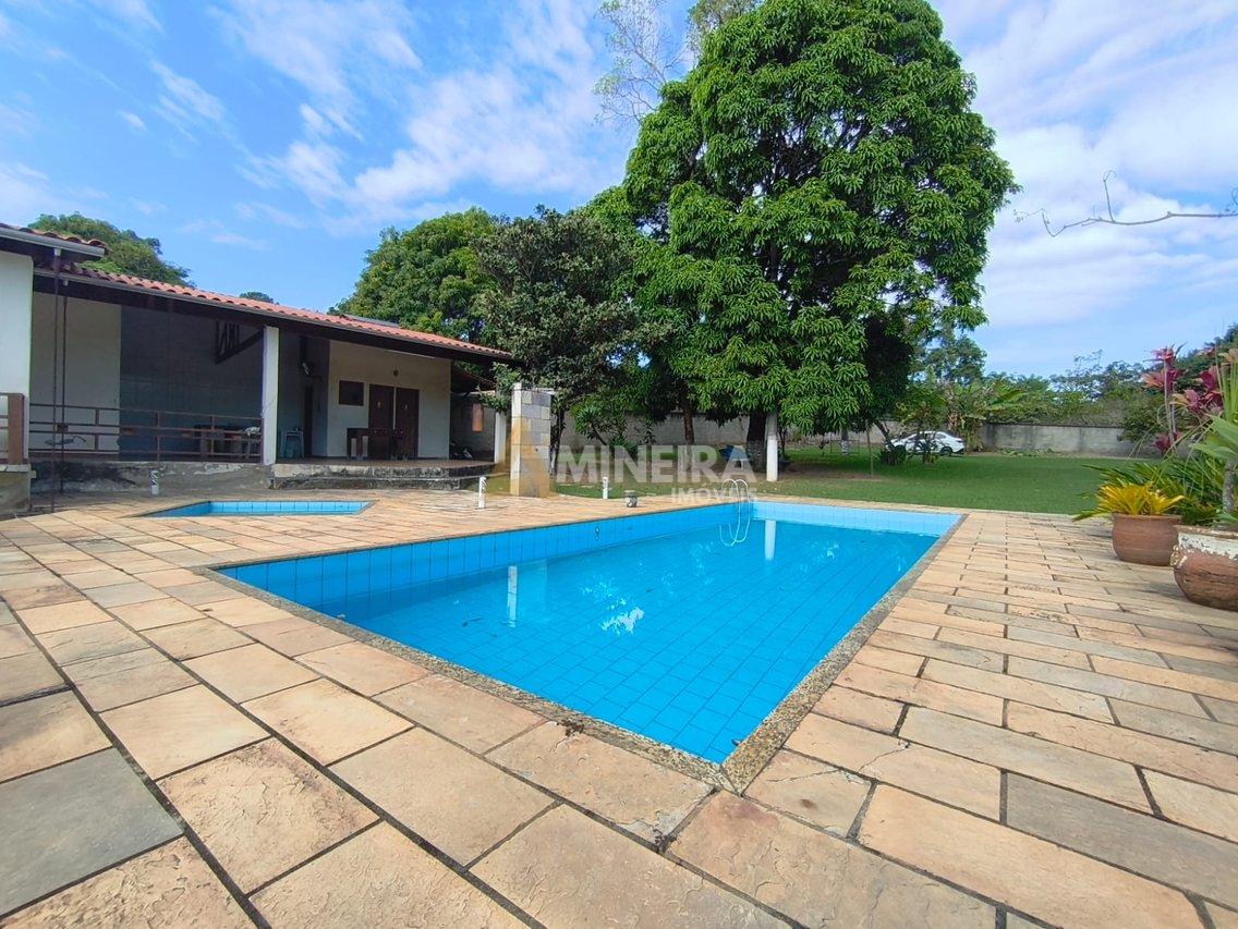 Casa 5 quartos, 3 suítes, piscina, área verde - 3.000mt² - Cond. Vale do Ouro Alameda dos Tangarás Ribeirão das Neves - 