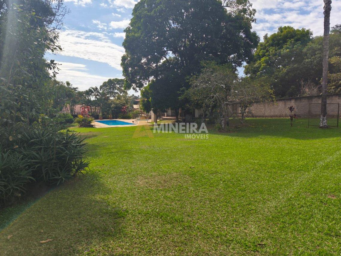 Casa 5 quartos, 3 suítes, piscina, área verde - 3.000mt² - Cond. Vale do Ouro Alameda dos Tangarás Ribeirão das Neves - 