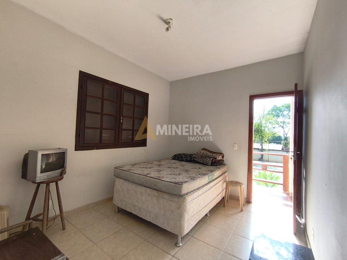 Casa 5 quartos, 3 suítes, piscina, área verde - 3.000mt² - Cond. Vale do Ouro Alameda dos Tangarás Ribeirão das Neves - 