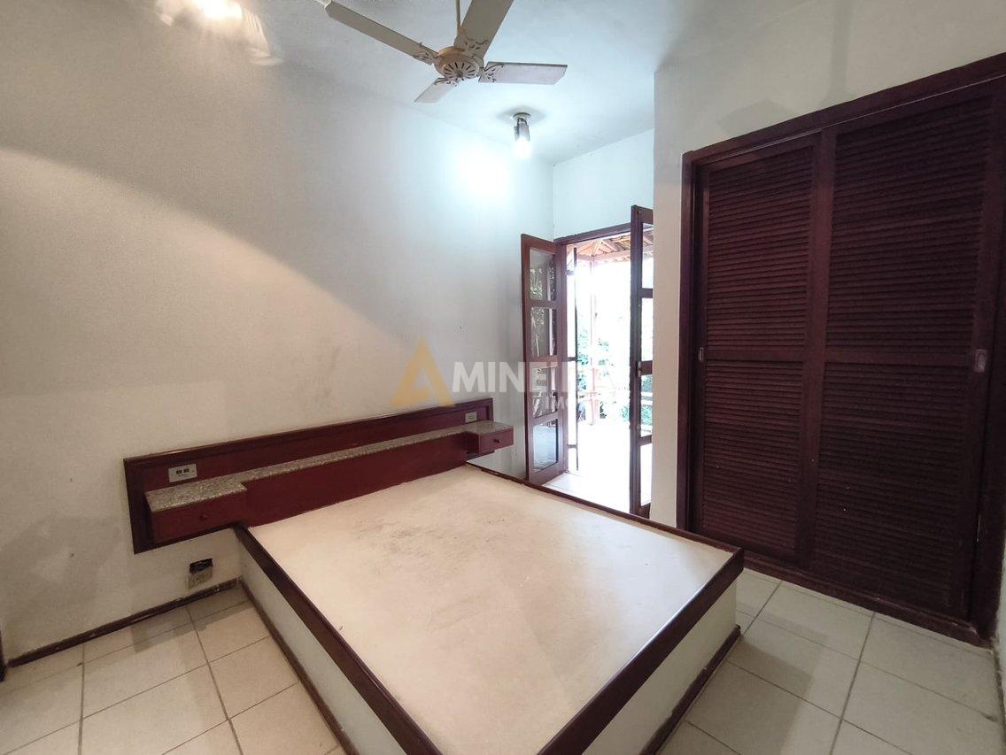 Casa 5 quartos, 3 suítes, piscina, área verde - 3.000mt² - Cond. Vale do Ouro Alameda dos Tangarás Ribeirão das Neves - 