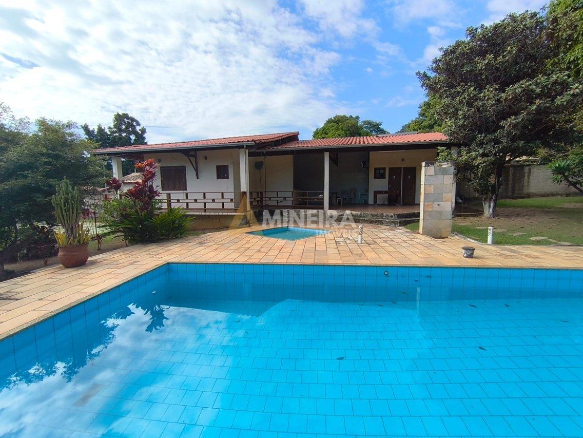 Casa 5 quartos, 3 suítes, piscina, área verde - 3.000mt² - Cond. Vale do Ouro Alameda dos Tangarás Ribeirão das Neves - 