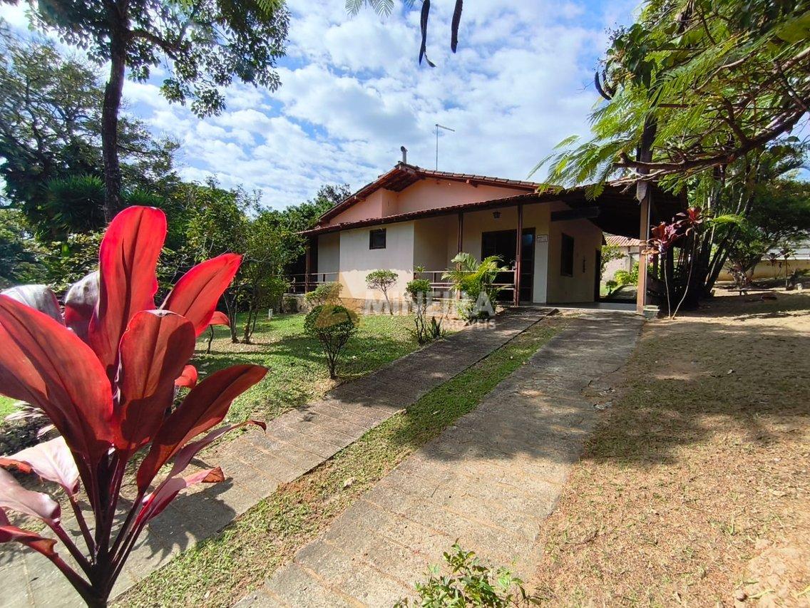 Casa 5 quartos, 3 suítes, piscina, área verde - 3.000mt² - Cond. Vale do Ouro Alameda dos Tangarás Ribeirão das Neves - 