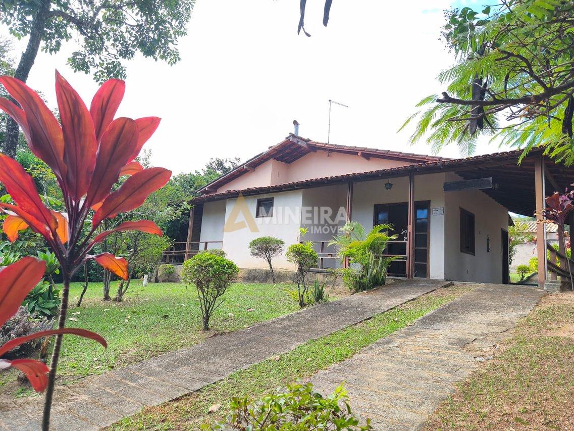Casa 5 quartos, 3 suítes, piscina, área verde - 3.000mt² - Cond. Vale do Ouro Alameda dos Tangarás Ribeirão das Neves - 