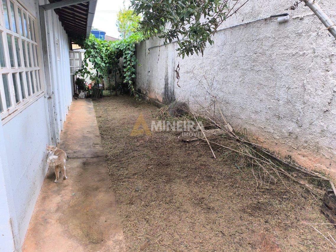CASA A VENDA COM 3QTOS, SENDO 1 SUITE, VERANDA - 171MT² - BAIRRO HAVAÍ - BH RUA MARIA BEATRIZ Belo Horizonte - 