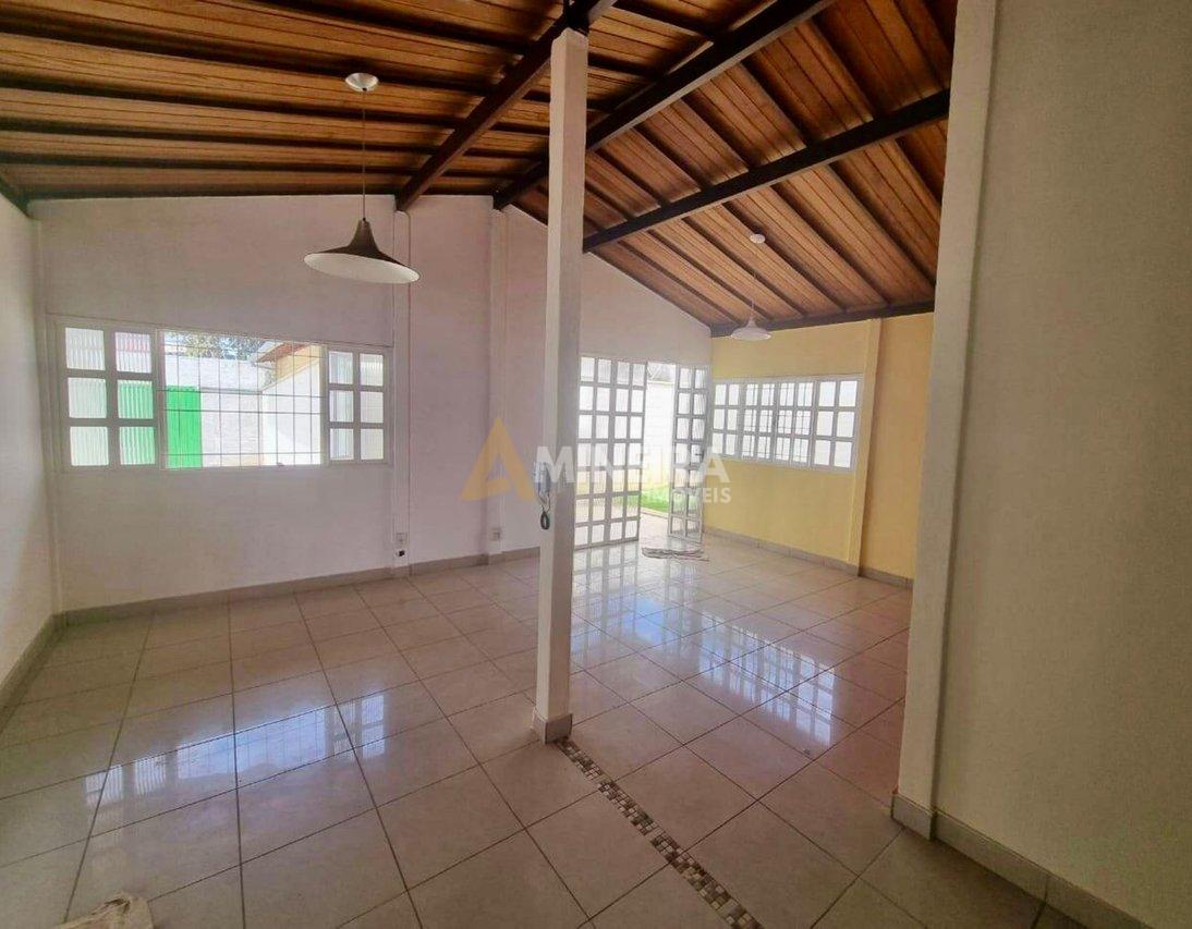 CASA A VENDA COM 3QTOS, SENDO 1 SUITE, VERANDA - 171MT² - BAIRRO HAVAÍ - BH RUA MARIA BEATRIZ Belo Horizonte - 