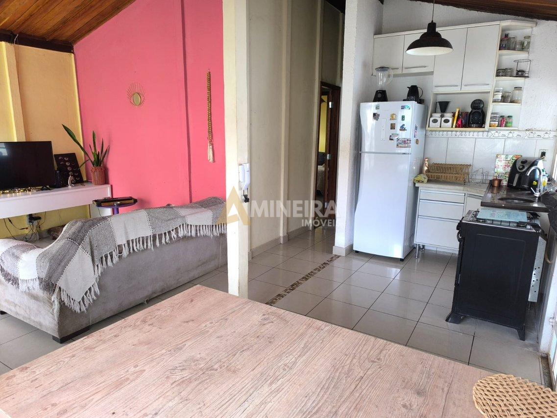 CASA A VENDA COM 3QTOS, SENDO 1 SUITE, VERANDA - 171MT² - BAIRRO HAVAÍ - BH RUA MARIA BEATRIZ Belo Horizonte - 