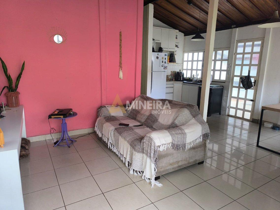 CASA A VENDA COM 3QTOS, SENDO 1 SUITE, VERANDA - 171MT² - BAIRRO HAVAÍ - BH RUA MARIA BEATRIZ Belo Horizonte - 