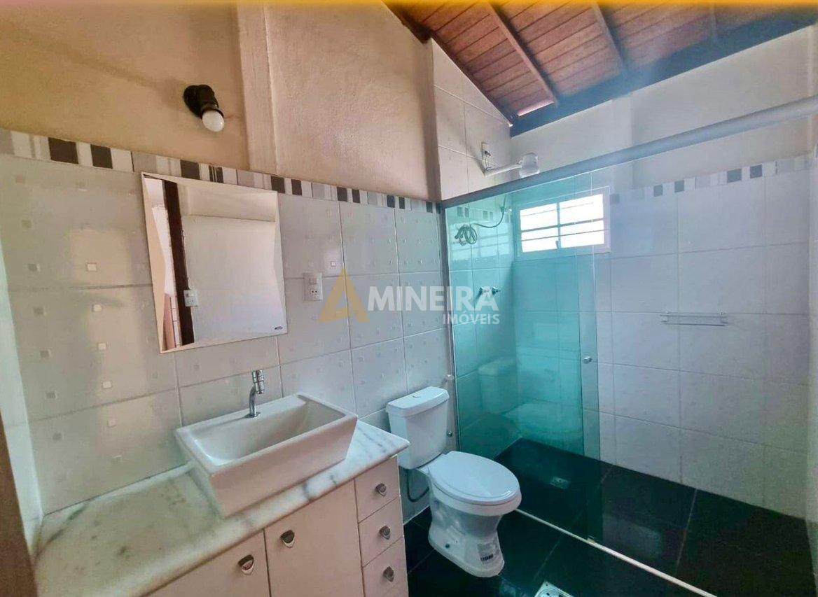 CASA A VENDA COM 3QTOS, SENDO 1 SUITE, VERANDA - 171MT² - BAIRRO HAVAÍ - BH RUA MARIA BEATRIZ Belo Horizonte - 