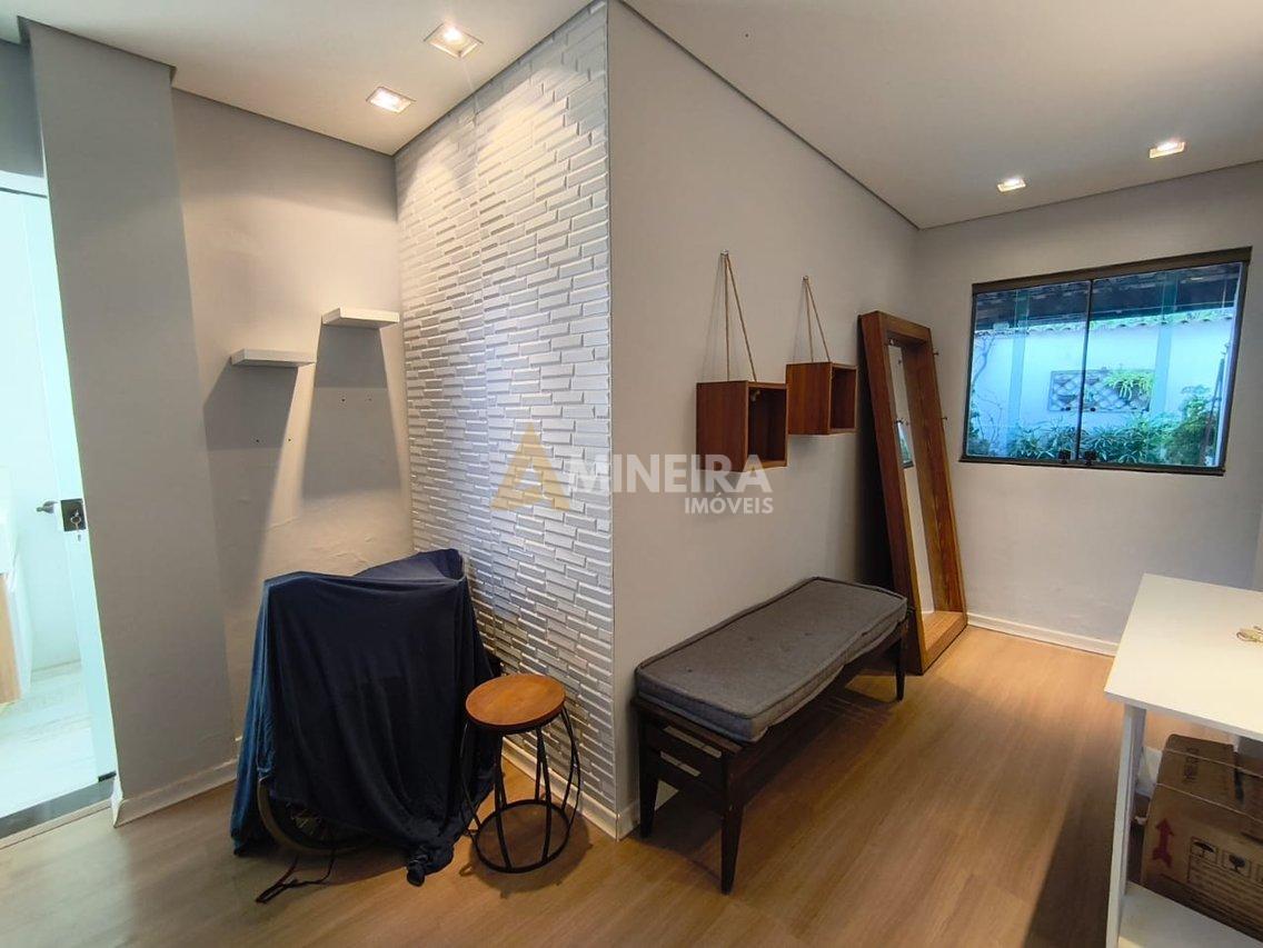 Casa com 4 Quartos, sendo 1 suites - 5 banheiros -528mt²- Bairro Palmeiras -R$1.300.000,00 Rua José Gualberto Belo Horizonte - 