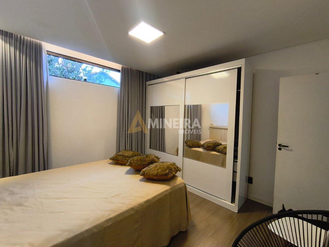 Casa com 4 Quartos, sendo 1 suites - 5 banheiros -528mt²- Bairro Palmeiras -R$1.300.000,00 Rua José Gualberto Belo Horizonte - 