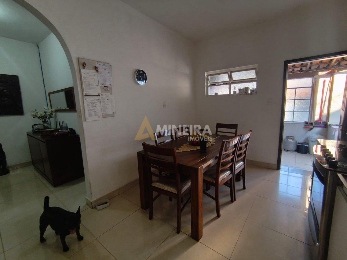 Casa com 4 Quartos, sendo 1 suites - 5 banheiros -528mt²- Bairro Palmeiras -R$1.300.000,00 Rua José Gualberto Belo Horizonte - 