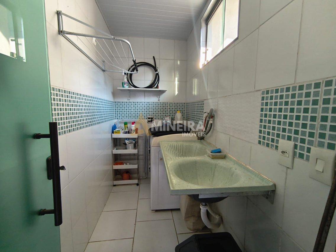 Casa com 4 Quartos, sendo 1 suites - 5 banheiros -528mt²- Bairro Palmeiras -R$1.300.000,00 Rua José Gualberto Belo Horizonte - 