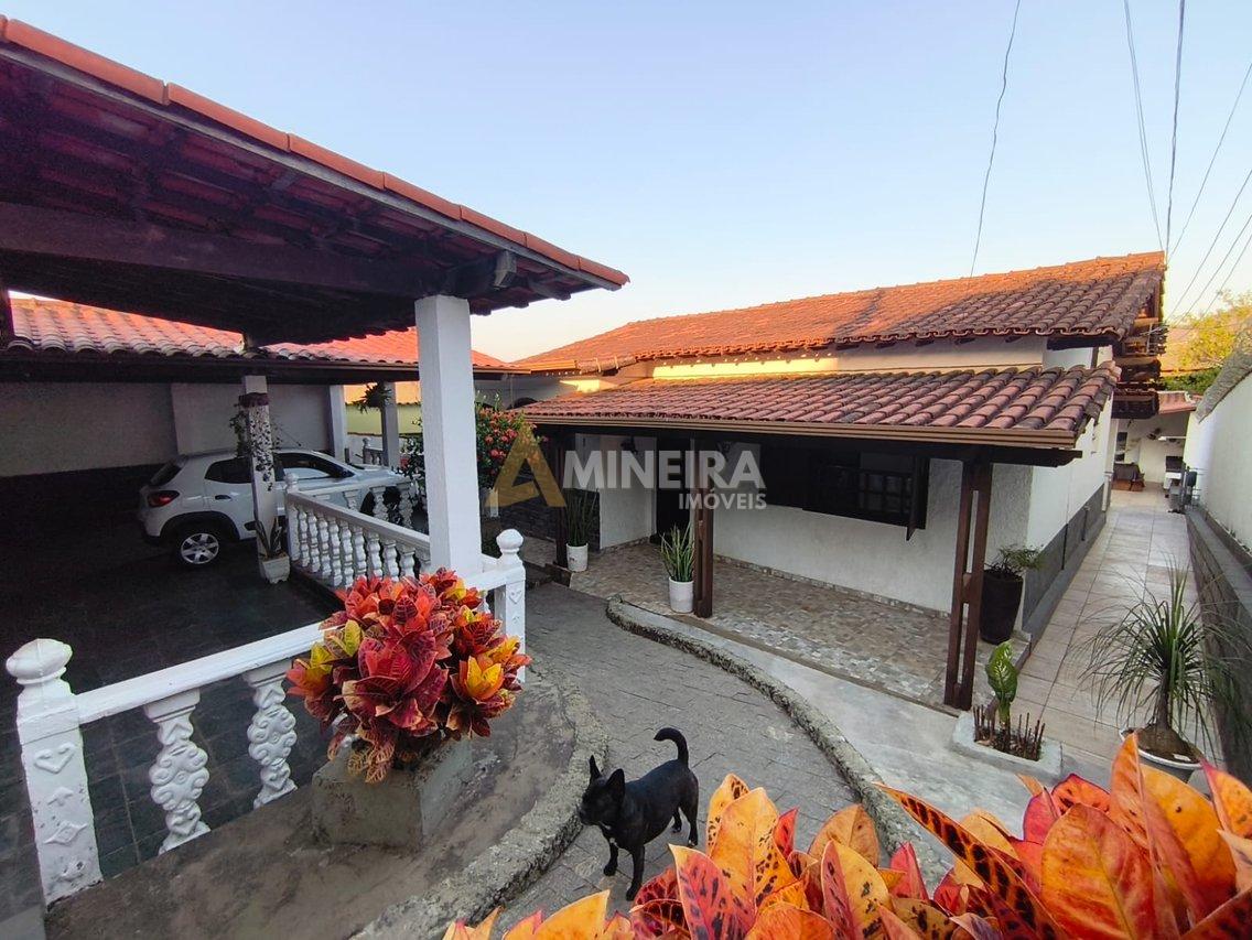 Casa com 4 Quartos, sendo 1 suites - 5 banheiros -528mt²- Bairro Palmeiras -R$1.300.000,00 Rua José Gualberto Belo Horizonte - 
