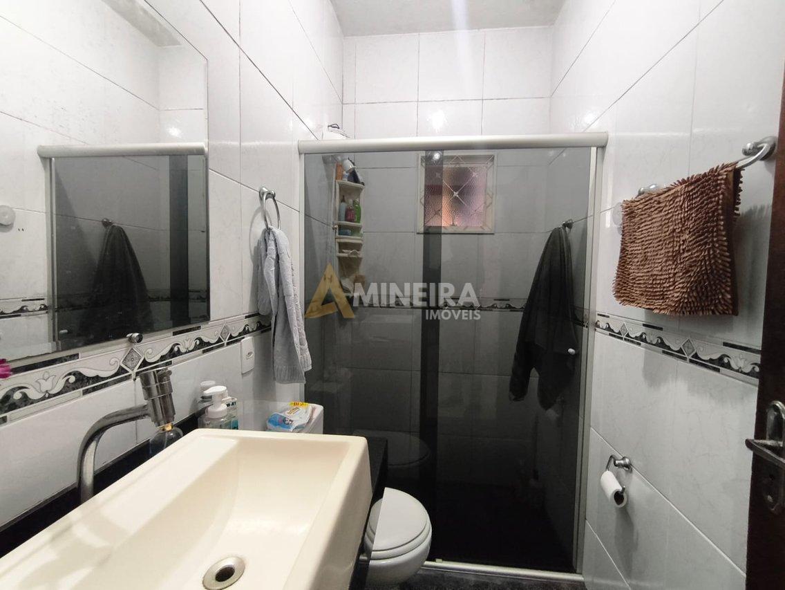 Casa com 4 Quartos, sendo 1 suites - 5 banheiros -528mt²- Bairro Palmeiras -R$1.300.000,00 Rua José Gualberto Belo Horizonte - 