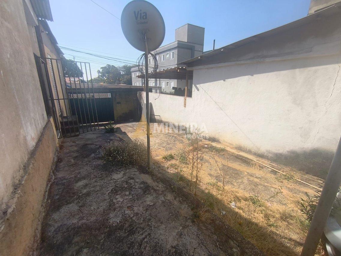 Casa a venda no Bairro Marajo/BH RUA MULUNGU Belo Horizonte - 