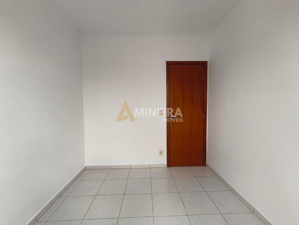 Apartamento a venda 2 quartos e área privativa com 50mt²- Bairro Sta Mônica/BH Rua Érico Veríssimo Belo Horizonte - 