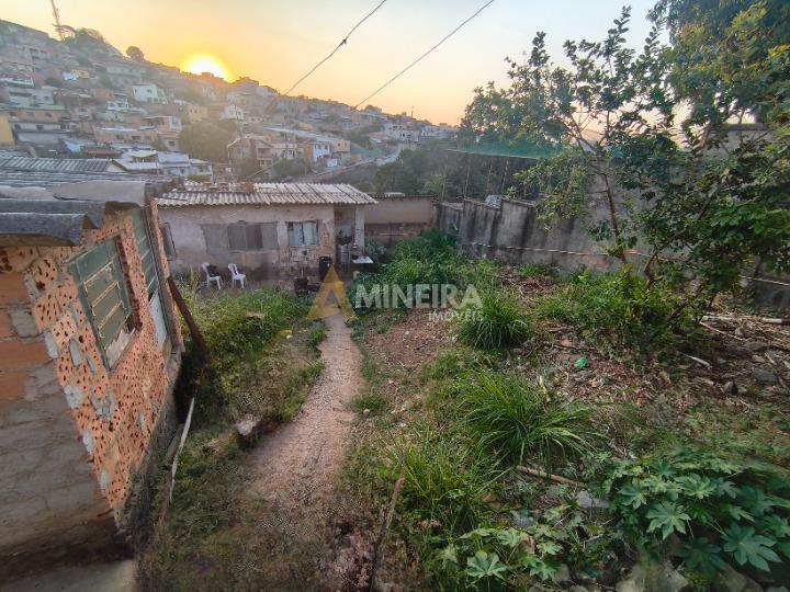 Terreno com 2 quartos, sala, banheiro, cozinha e varanda - Bairro Palmeiras/BH Rua Marcos Coelho Neto Belo Horizonte - 