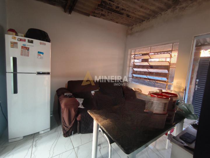 Terreno com 2 quartos, sala, banheiro, cozinha e varanda - Bairro Palmeiras/BH Rua Marcos Coelho Neto Belo Horizonte - 
