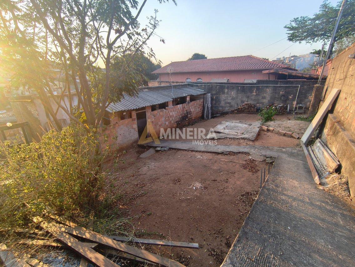 Terreno com 2 quartos, sala, banheiro, cozinha e varanda - Bairro Palmeiras/BH Rua Marcos Coelho Neto Belo Horizonte - 