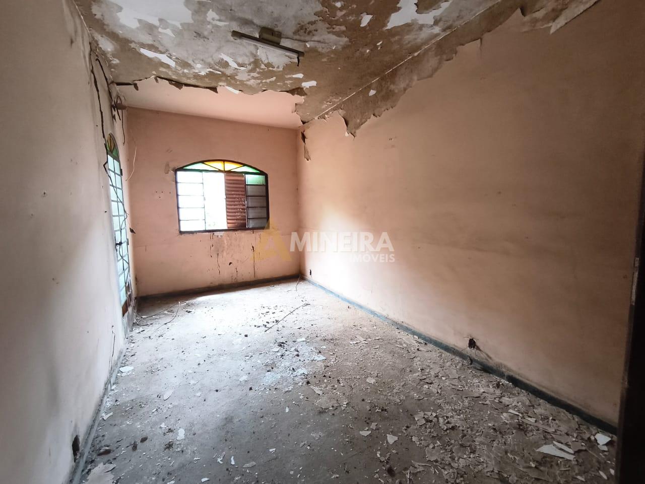 Casa 360 mt&sup2; - R$ 400 Mil Rua Dona Maria Diniz Ferreira Belo Horizonte - 