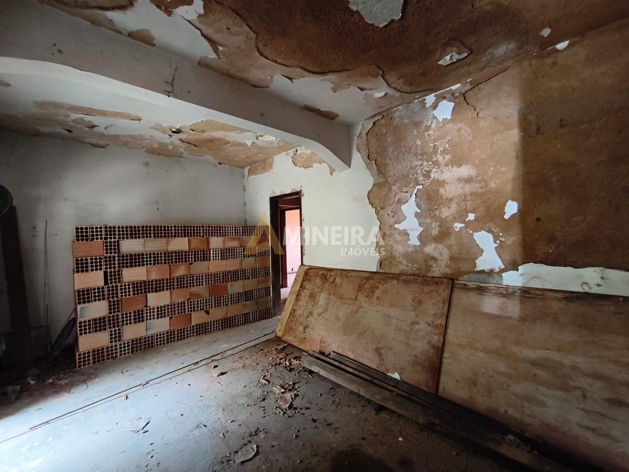 Casa 360 mt&sup2; - R$ 400 Mil Rua Dona Maria Diniz Ferreira Belo Horizonte - 