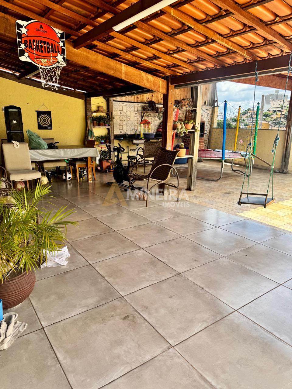 Casa com 3 quartos e 3 banheiros a venda, 200mt&sup2;, no Bairro Salgado Filho/BH Rua José de Araújo Fernandes Belo Horizonte - 