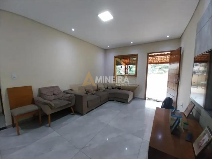 Casa com 3 quartos e 3 banheiros a venda, 200mt&sup2;, no Bairro Salgado Filho/BH Rua José de Araújo Fernandes Belo Horizonte - 