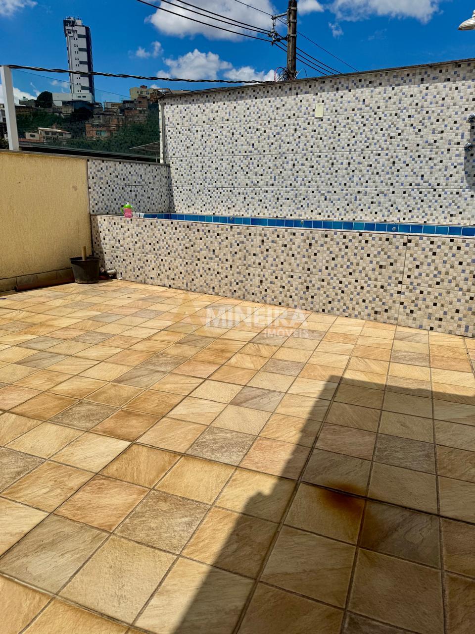 Casa com 3 quartos e 3 banheiros a venda, 200mt&sup2;, no Bairro Salgado Filho/BH Rua José de Araújo Fernandes Belo Horizonte - 