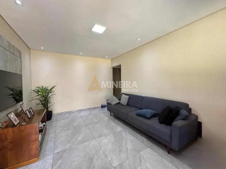 Casa com 3 quartos e 3 banheiros a venda, 200mt&sup2;, no Bairro Salgado Filho/BH Rua José de Araújo Fernandes Belo Horizonte - 