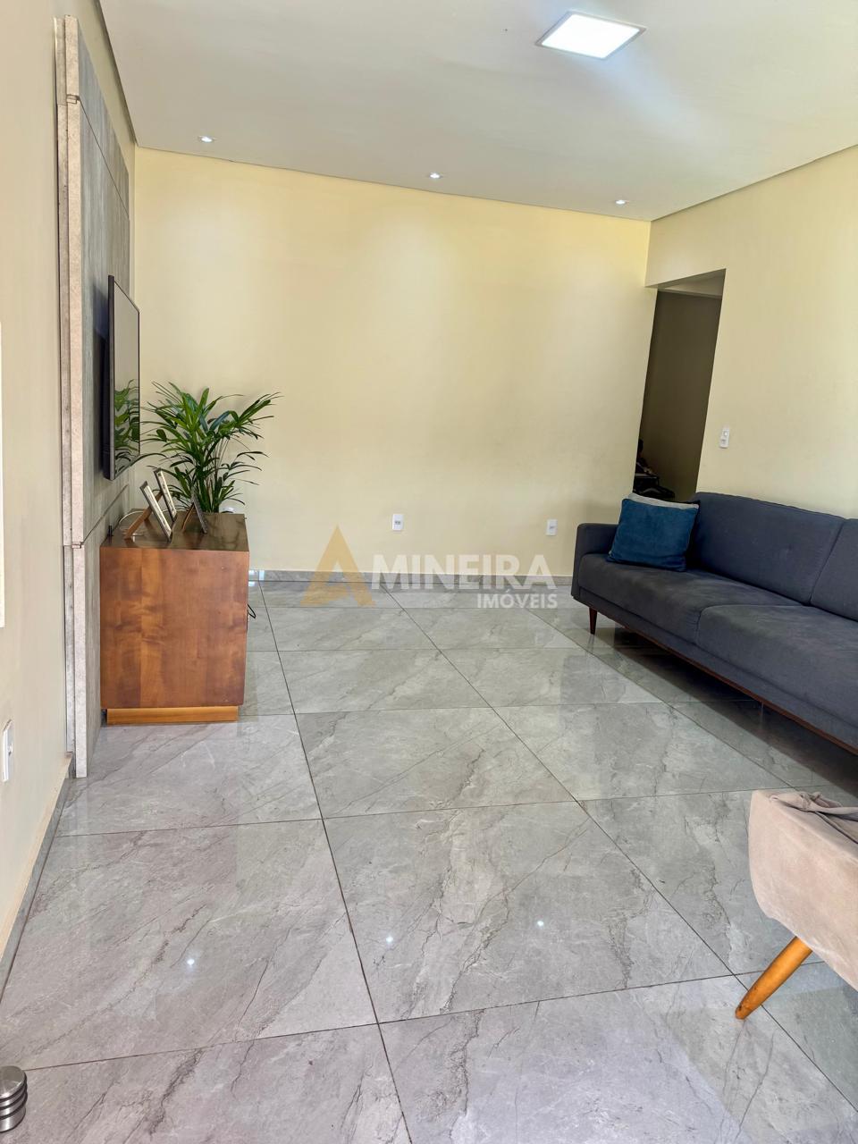 Casa com 3 quartos e 3 banheiros a venda, 200mt&sup2;, no Bairro Salgado Filho/BH Rua José de Araújo Fernandes Belo Horizonte - 