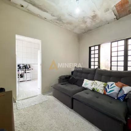 Casa a Venda 2 quartos, 100m&sup2;,  2 vagas de garagem, Bairro Hava&iacute;/BH Rua José Cambraia do Nascimento Belo Horizonte - 