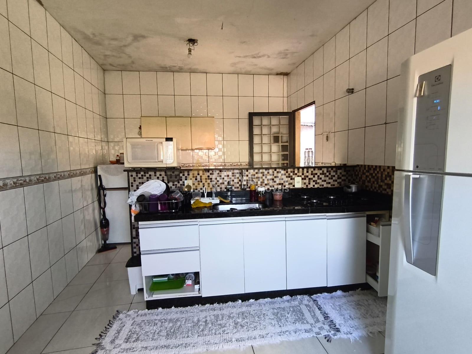 Casa a Venda 2 quartos, 100m&sup2;,  2 vagas de garagem, Bairro Hava&iacute;/BH Rua José Cambraia do Nascimento Belo Horizonte - 