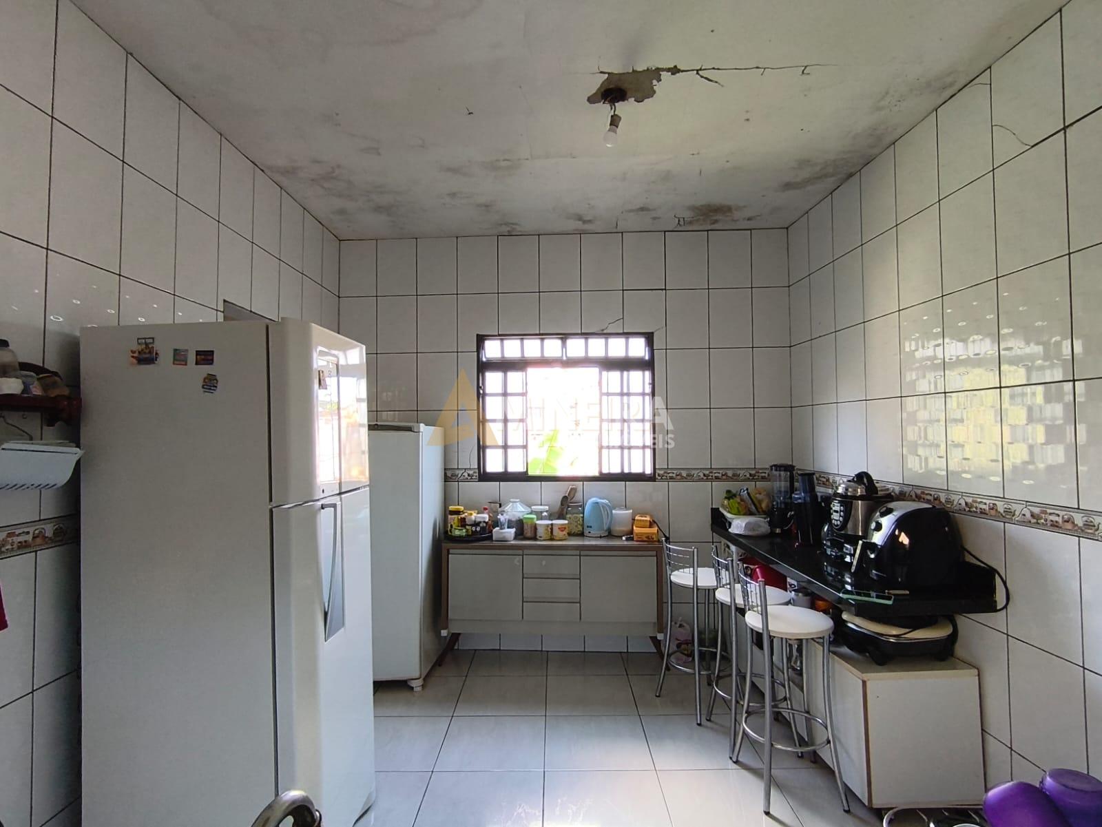 Casa a Venda 2 quartos, 100m&sup2;,  2 vagas de garagem, Bairro Hava&iacute;/BH Rua José Cambraia do Nascimento Belo Horizonte - 