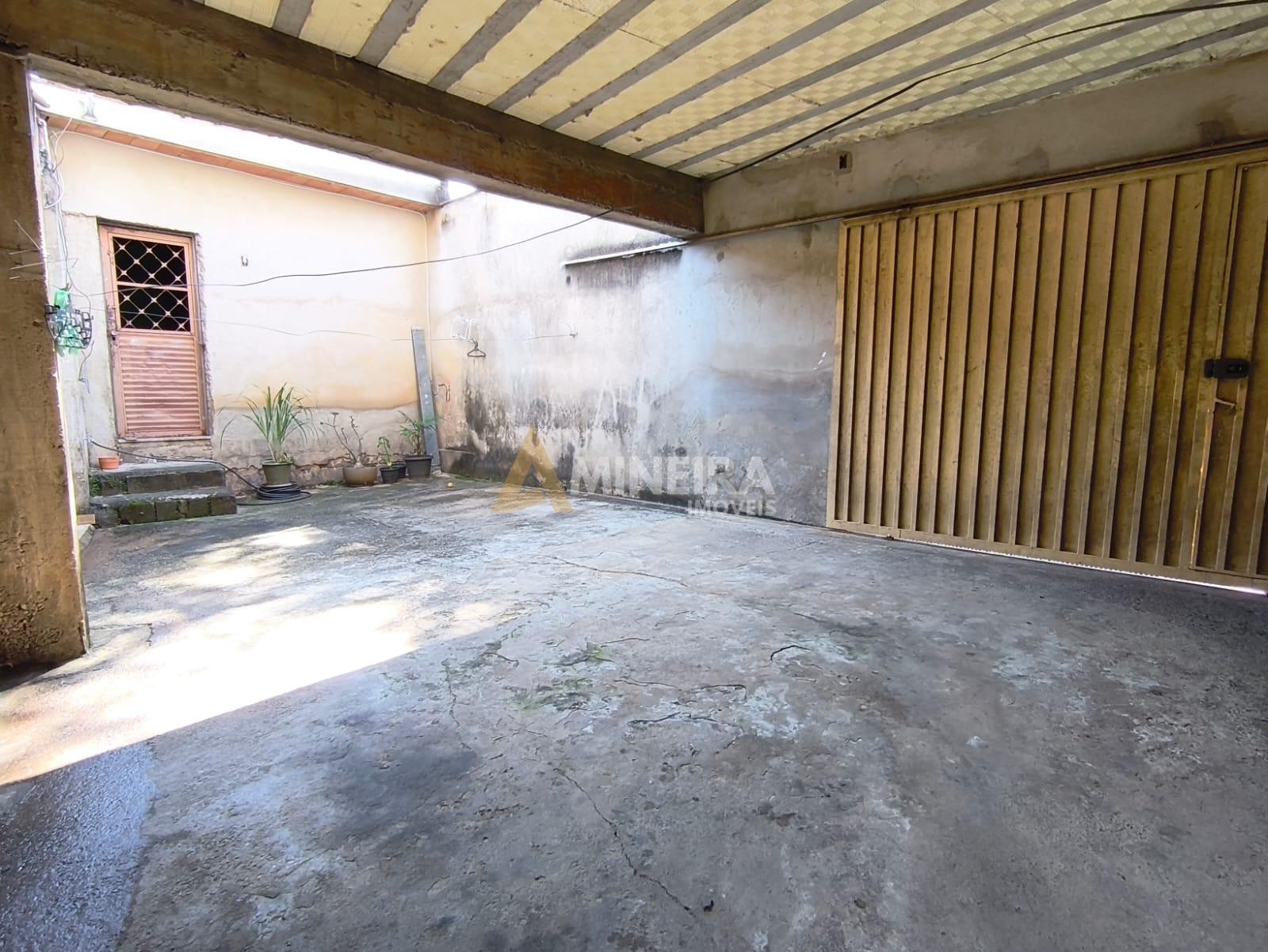 Casa a Venda 2 quartos, 100m&sup2;,  2 vagas de garagem, Bairro Hava&iacute;/BH Rua José Cambraia do Nascimento Belo Horizonte - 