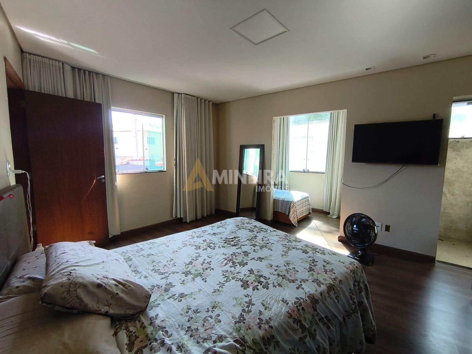 Casa a Venda 2 quartos, 100m&sup2;,  2 vagas de garagem, Bairro Hava&iacute;/BH Rua José Cambraia do Nascimento Belo Horizonte - 