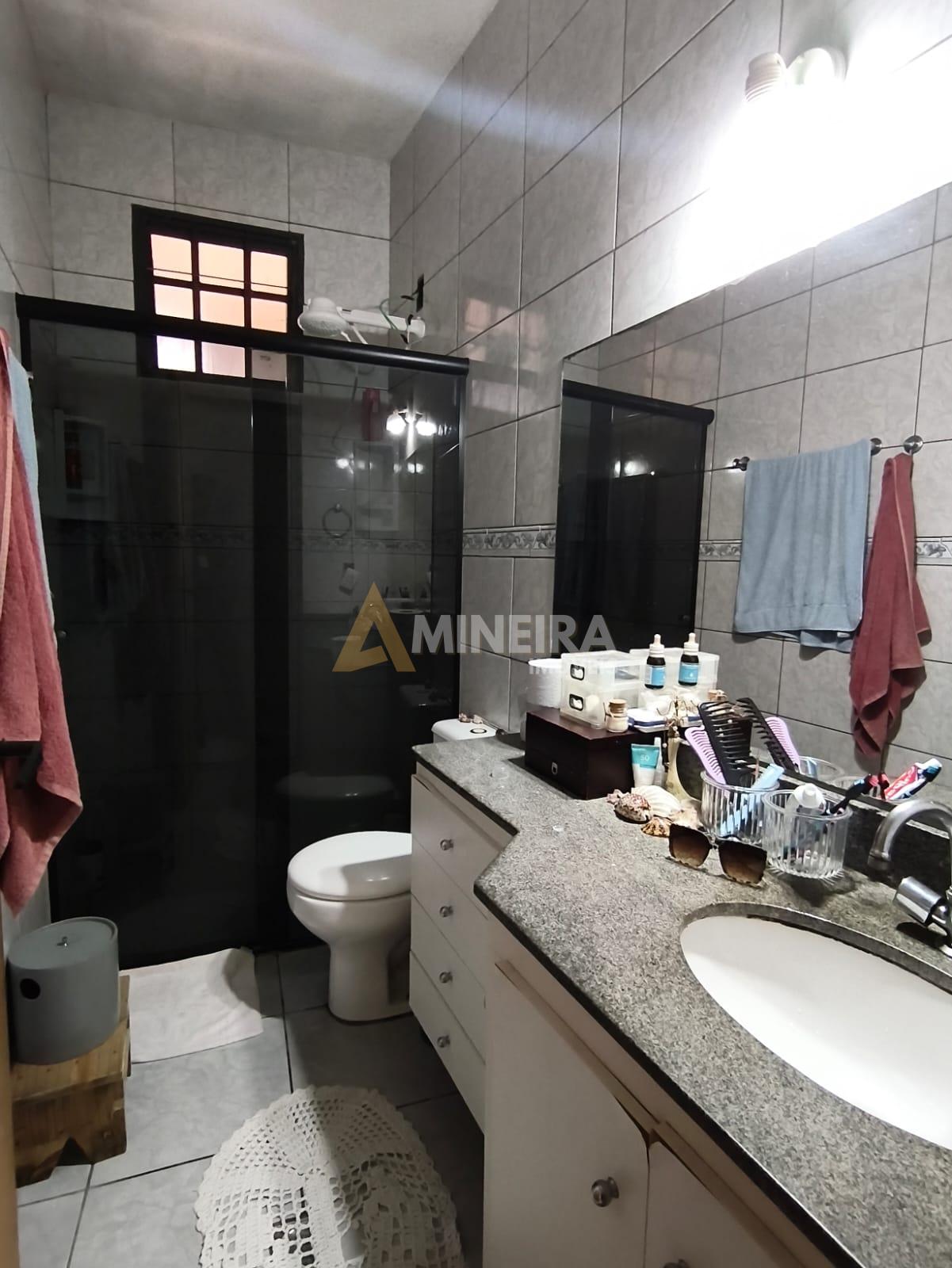 Casa a Venda 2 quartos, 100m&sup2;,  2 vagas de garagem, Bairro Hava&iacute;/BH Rua José Cambraia do Nascimento Belo Horizonte - 