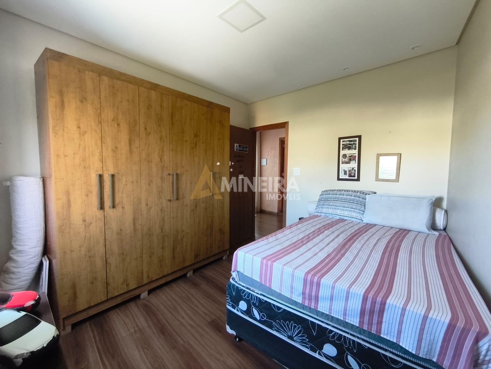 Casa a Venda 2 quartos, 100m&sup2;,  2 vagas de garagem, Bairro Hava&iacute;/BH Rua José Cambraia do Nascimento Belo Horizonte - 