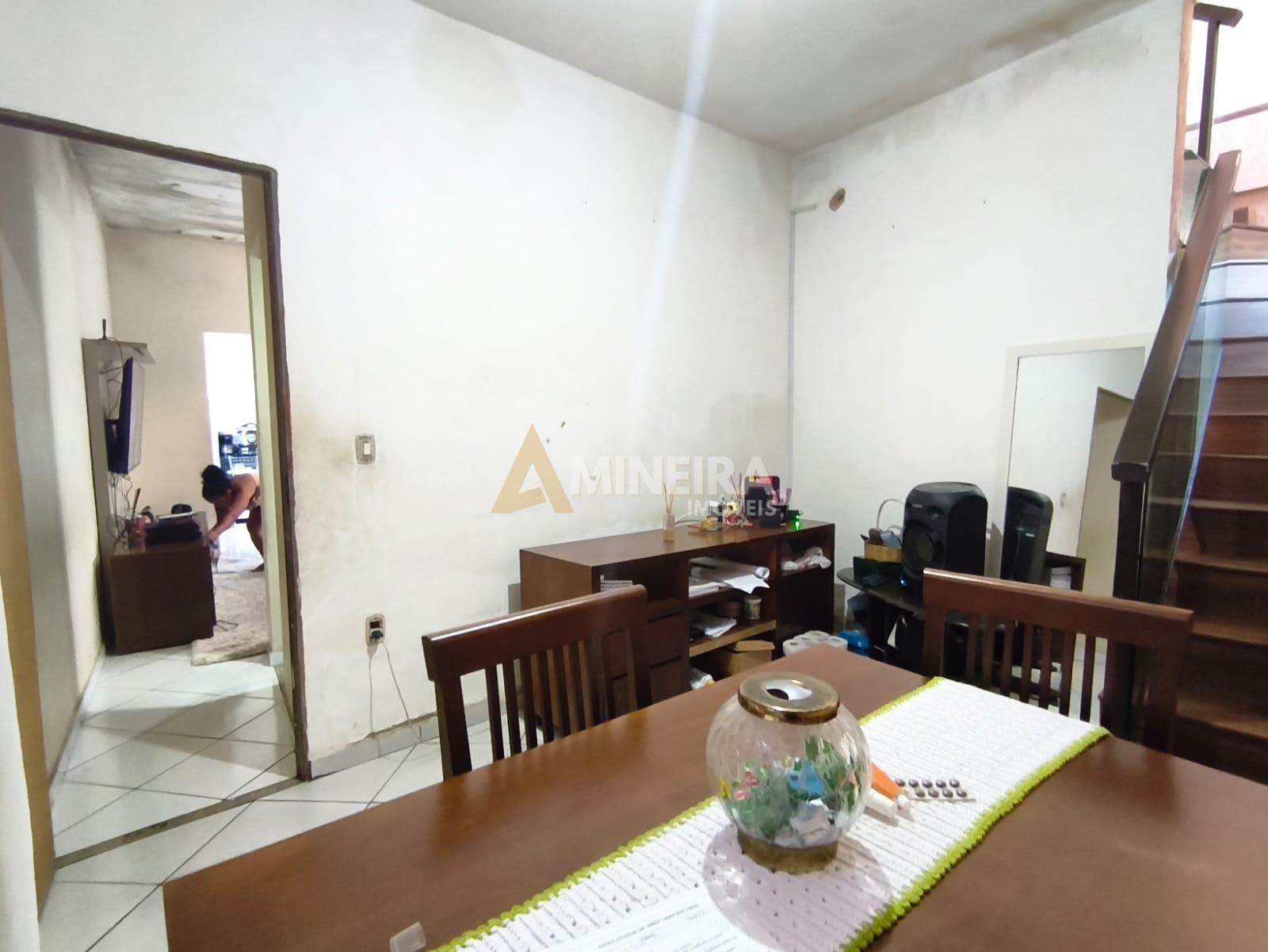 Casa a Venda 2 quartos, 100m&sup2;,  2 vagas de garagem, Bairro Hava&iacute;/BH Rua José Cambraia do Nascimento Belo Horizonte - 