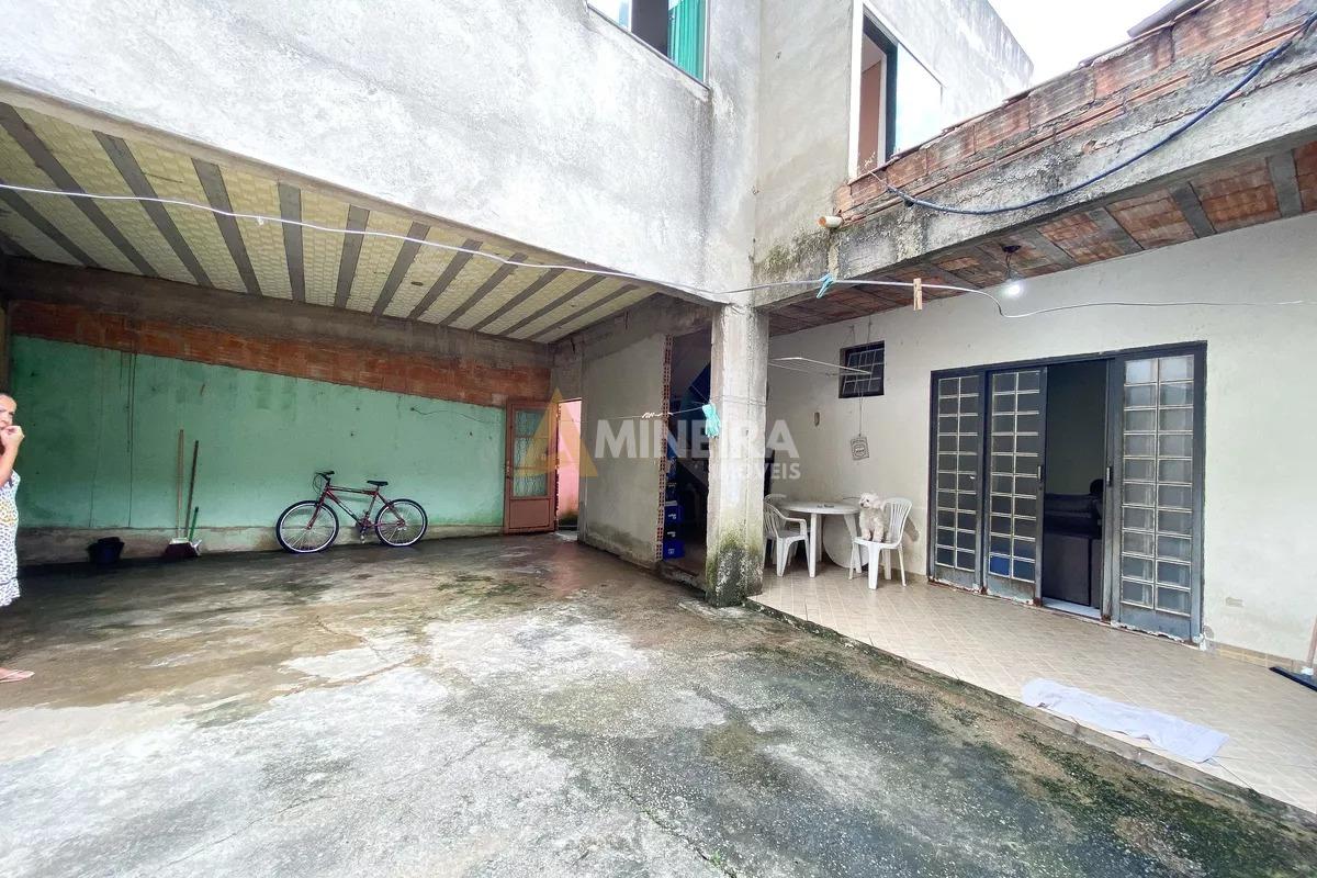 Casa a Venda 2 quartos, 100m&sup2;,  2 vagas de garagem, Bairro Hava&iacute;/BH Rua José Cambraia do Nascimento Belo Horizonte - 