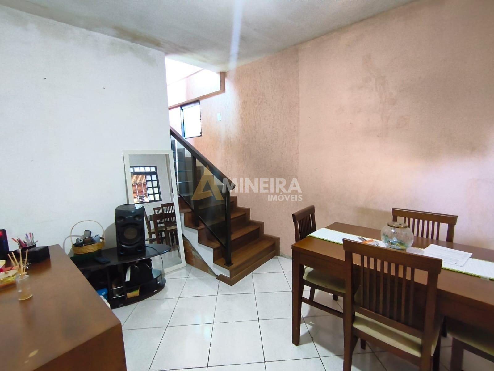 Casa a Venda 2 quartos, 100m&sup2;,  2 vagas de garagem, Bairro Hava&iacute;/BH Rua José Cambraia do Nascimento Belo Horizonte - 