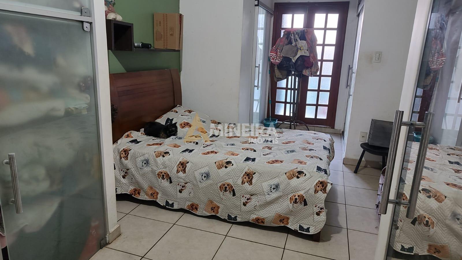 Casa a Venda 2 Quartos e 1 semi suite, 1 banheiro, 232 m&sup2;, Bairro Hava&iacute;/BH Rua Jamil Farah Belo Horizonte - 
