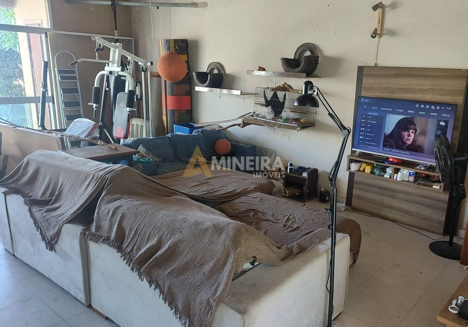 Casa a Venda 2 Quartos e 1 semi suite, 1 banheiro, 232 m&sup2;, Bairro Hava&iacute;/BH Rua Jamil Farah Belo Horizonte - 